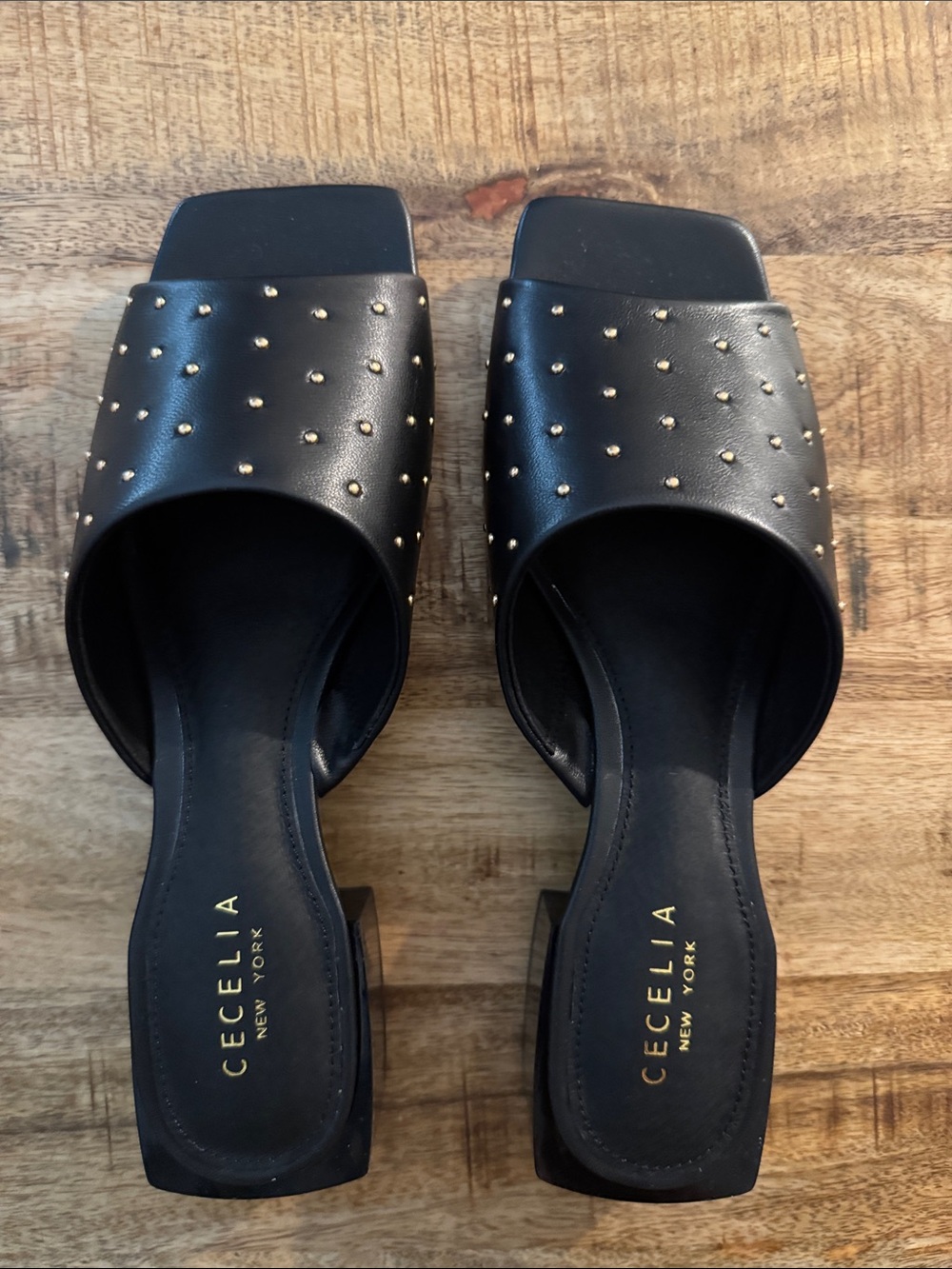 Cecelia NEW YORK OLIVIA Black gold Studded Slide sandals Heels NEW BOX 8